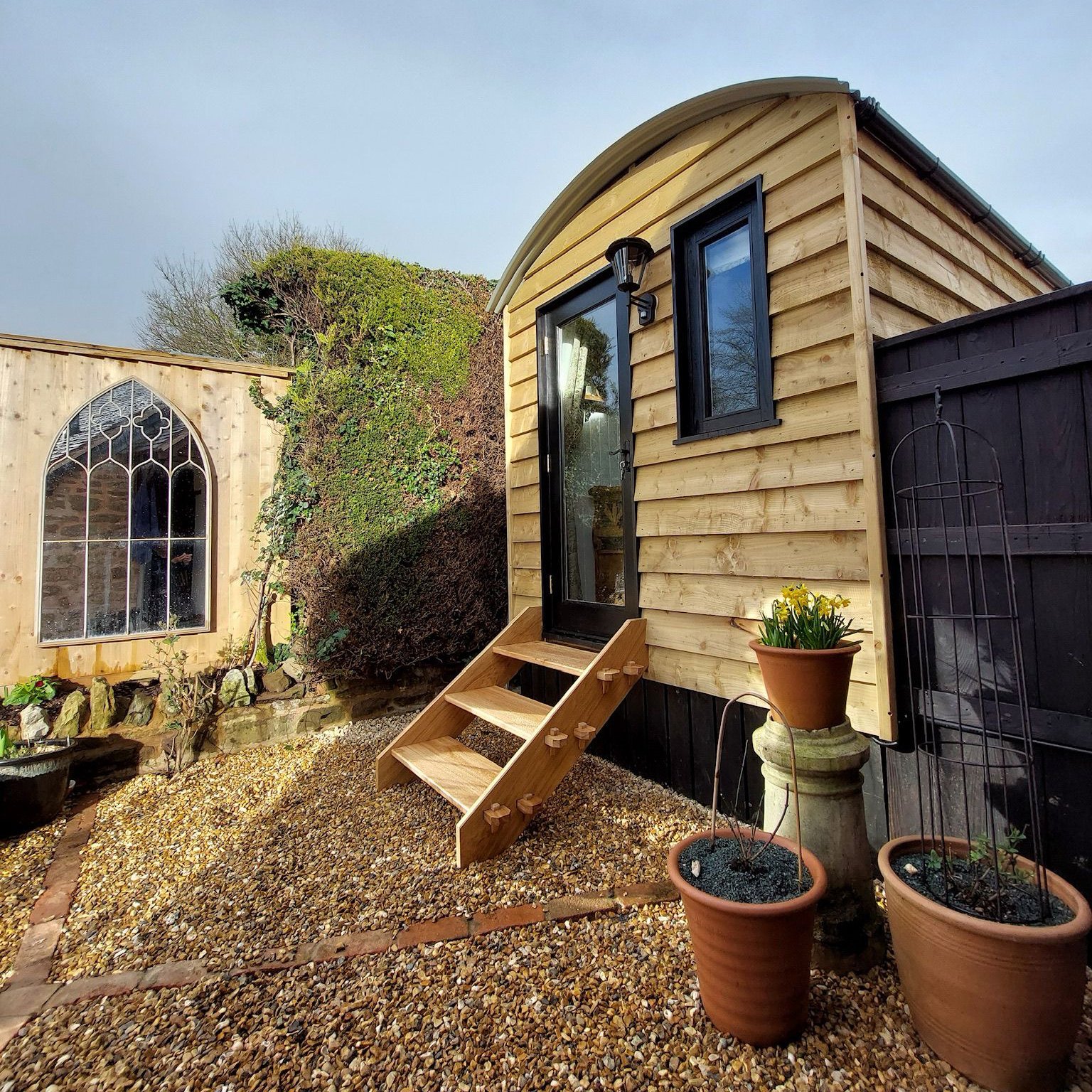 8b183043-7dea-434b-afa0-b33d2a0f0a46